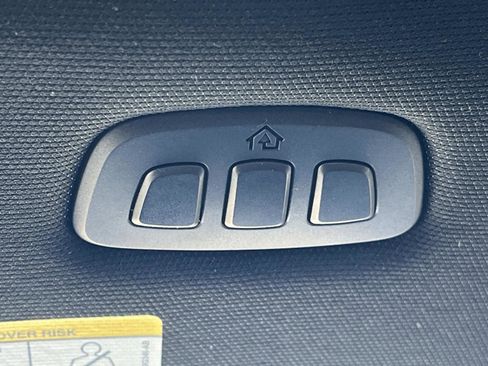 Used 2019 Ford F150 Lariat w/ Equipment Group 502A Luxury image 36