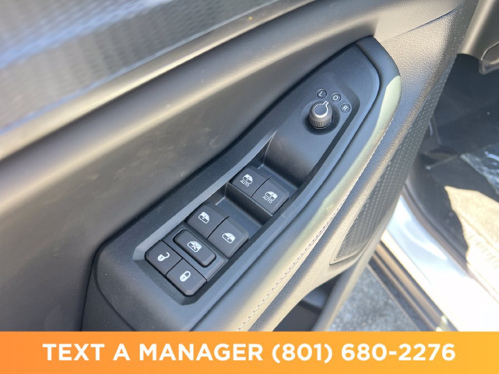 New 2026 Jeep Grand Cherokee Laredo AWD/4WD image 11