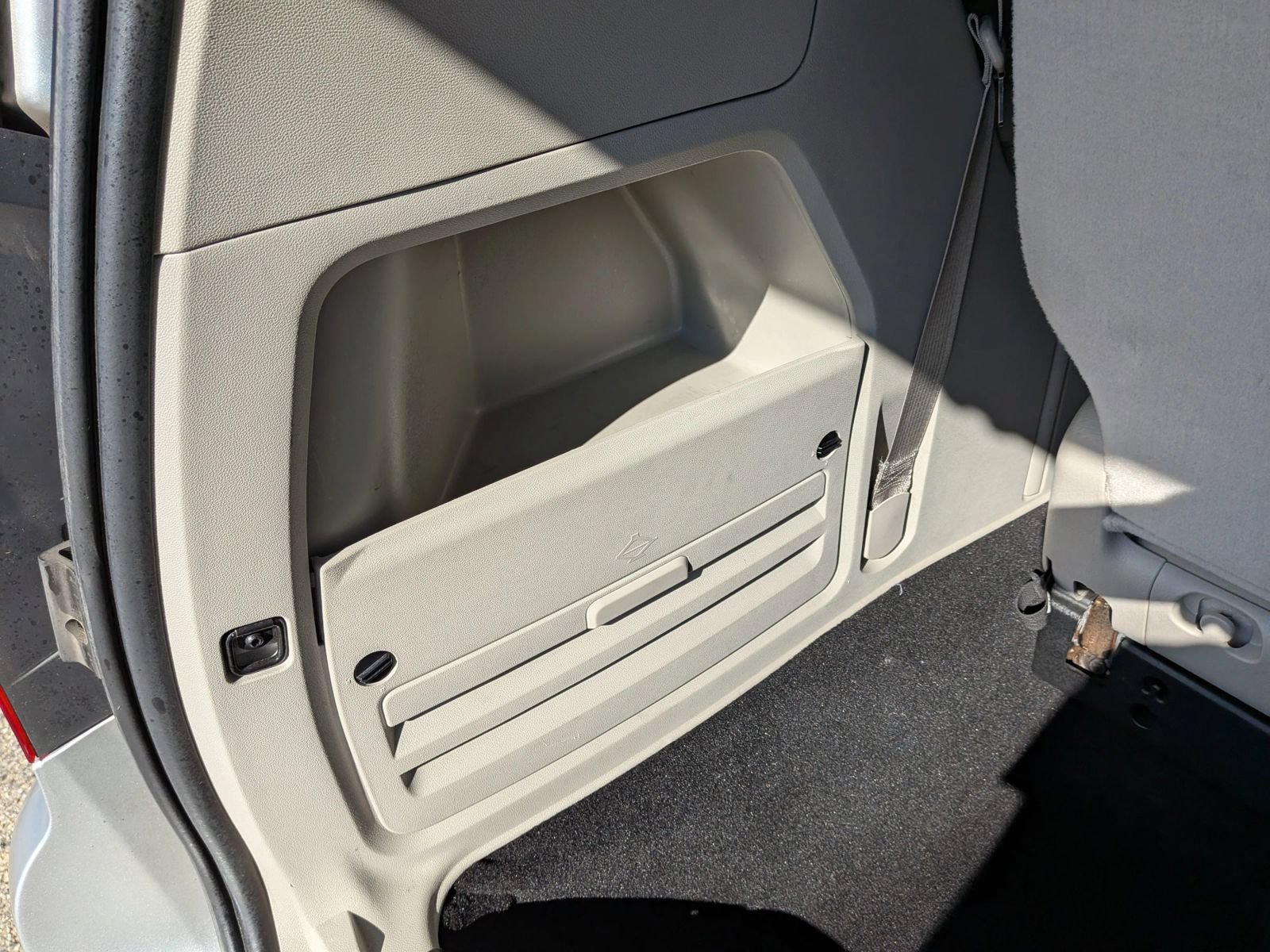 Used 2012 Dodge Grand Caravan SE FWD image 26