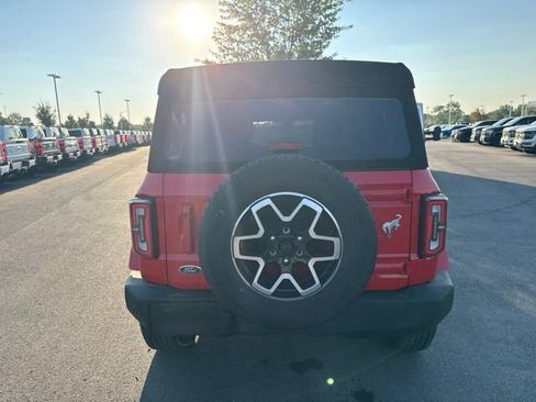 Used 2023 Ford Bronco Outer Banks AWD/4WD image 5