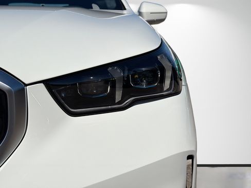 New 2026 BMW i5 eDrive40 image 9