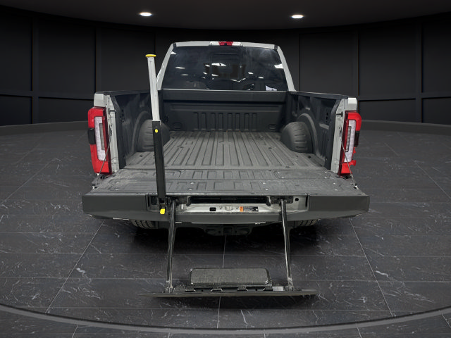 Used 2026 Ford F250 Platinum AWD/4WD image 17