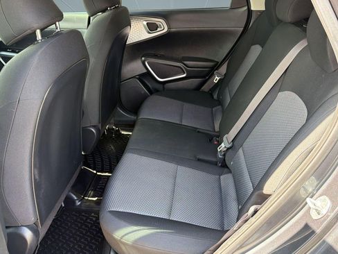 Used 2022 Kia Soul LX w/ Technology Package image 14