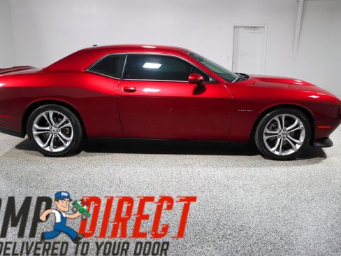 Used 2022 Dodge Challenger R/T image 6