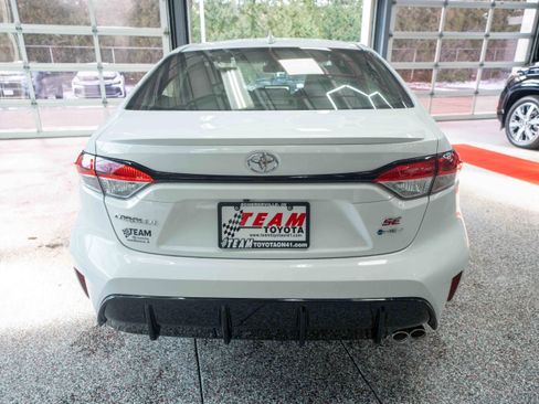 New 2026 Toyota Corolla SE w/ SE Premium Package image 3