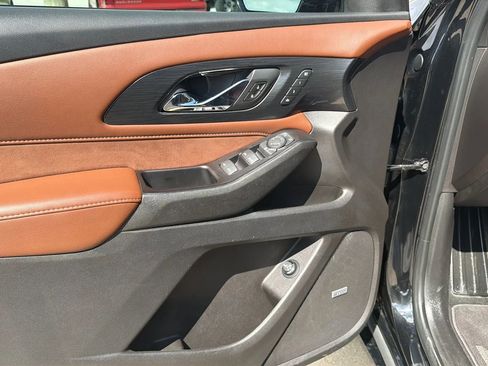 Used 2018 Chevrolet Traverse High Country AWD/4WD image 92