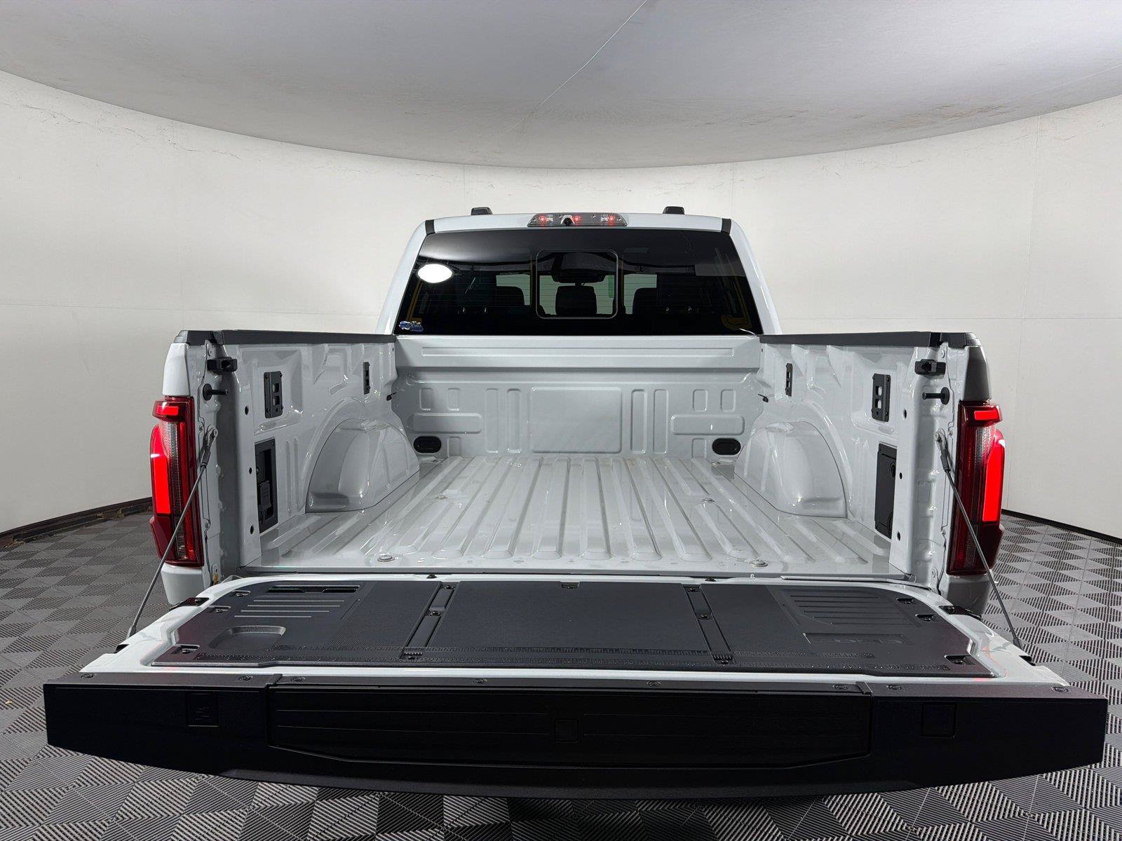 New 2026 Ford F150 Raptor AWD/4WD image 18