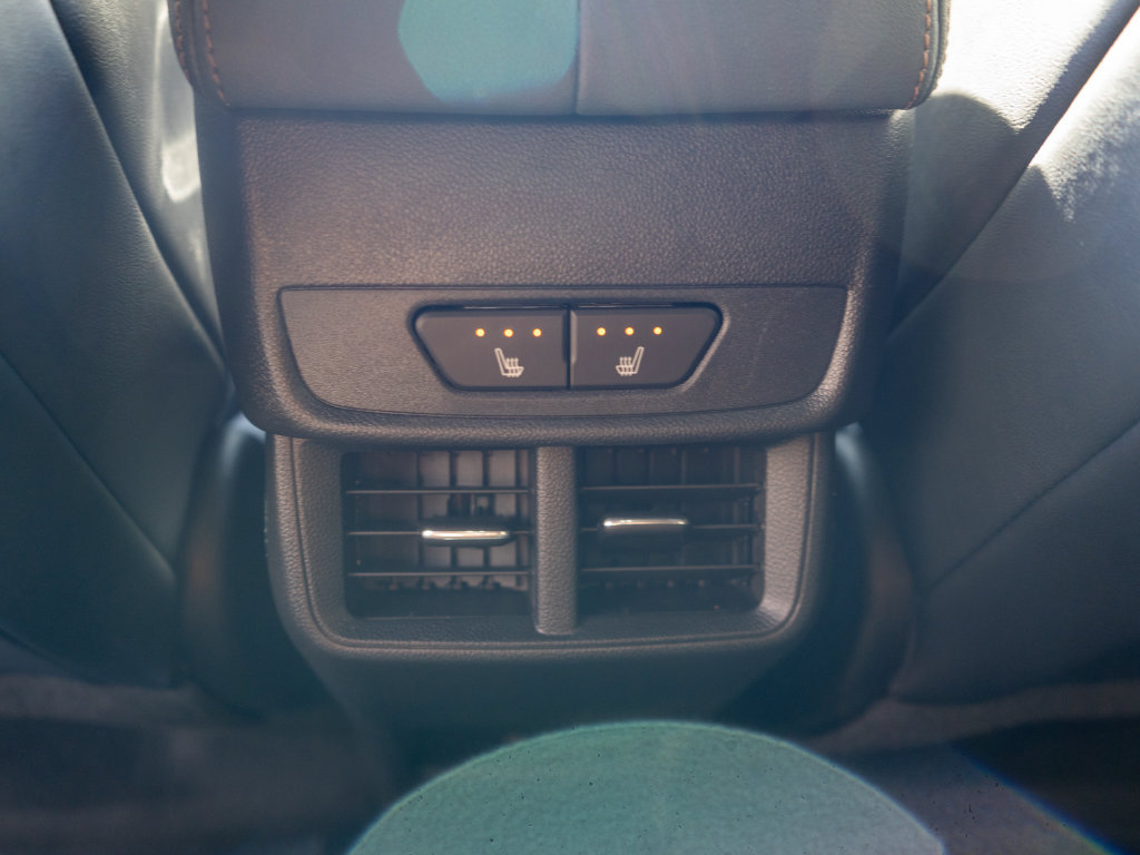 New 2027 GMC Terrain AT4 w/ Convenience Package III AWD/4WD image 13