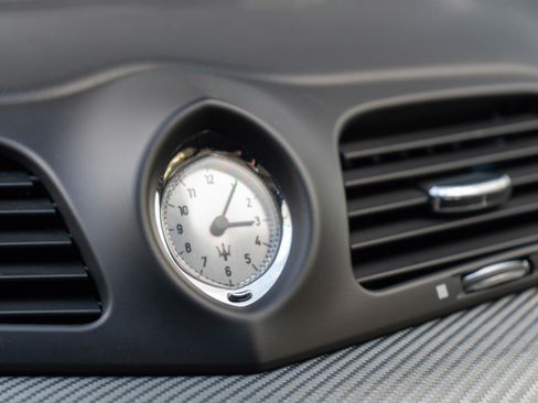 Used 2016 Maserati GranTurismo Sport image 18