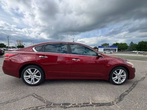 Used 2014 Nissan Altima 3.5 SL w/ Technology Package FWD image 8