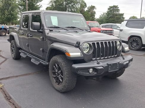 Used 2022 Jeep Gladiator Sport AWD/4WD image 1