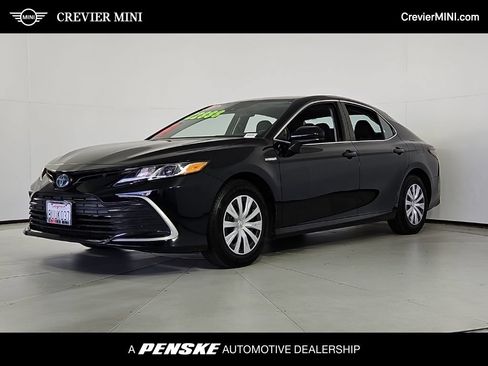 Used 2021 Toyota Camry LE FWD image 1
