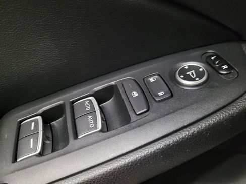 Used 2018 Honda Accord LX image 27