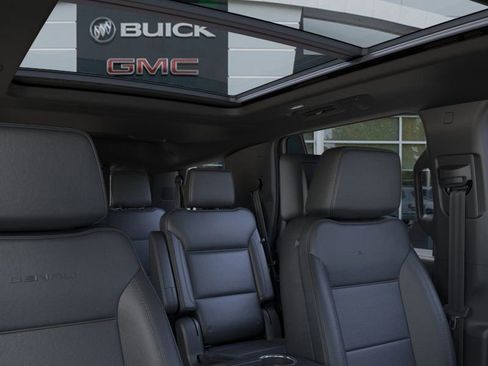 New 2026 GMC Yukon Denali w/ Denali Reserve Package AWD/4WD image 24