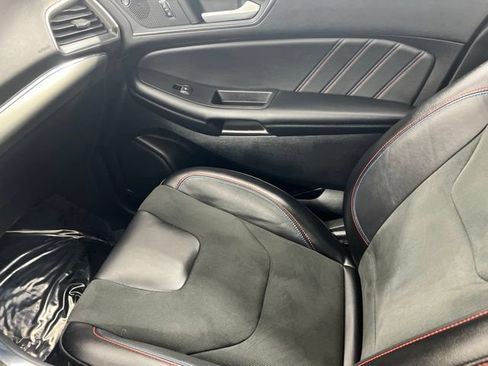 Used 2023 Ford Edge ST w/ Equipment Group 401A AWD/4WD image 16