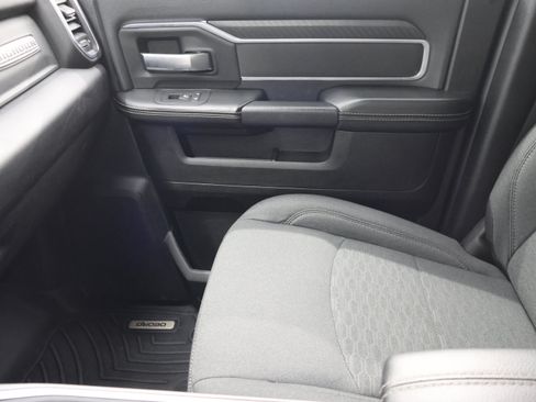Used 2025 RAM 2500 Big Horn AWD/4WD image 13
