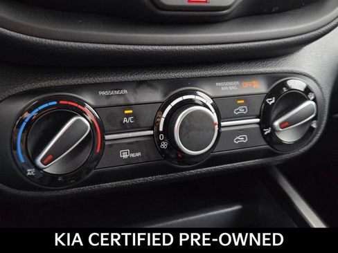 Certified 2025 Kia Soul LX w/ LX Technology Package FWD image 21