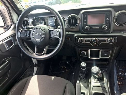 Used 2021 Jeep Wrangler Sport AWD/4WD image 11