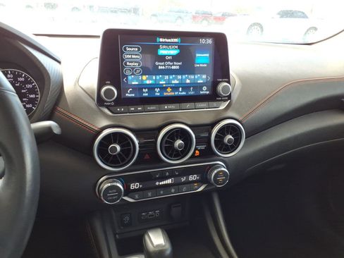 Used 2025 Nissan Sentra SR w/ SR Premium Package FWD image 9