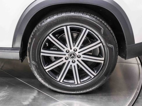 Used 2026 Mercedes-Benz GLE 450e 4MATIC image 9