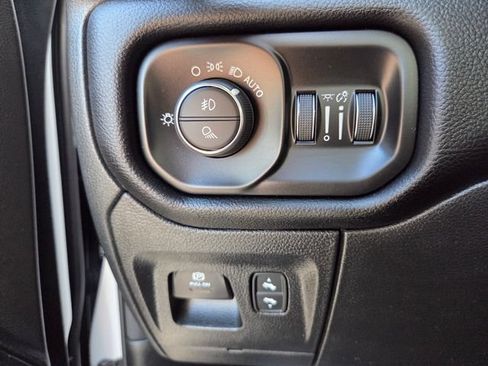Used 2026 RAM 1500 Big Horn AWD/4WD image 21
