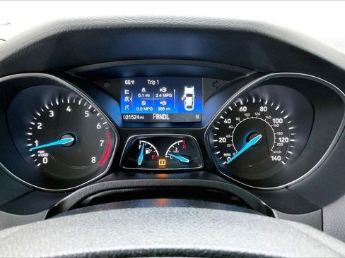 Used 2018 Ford Focus SE image 12