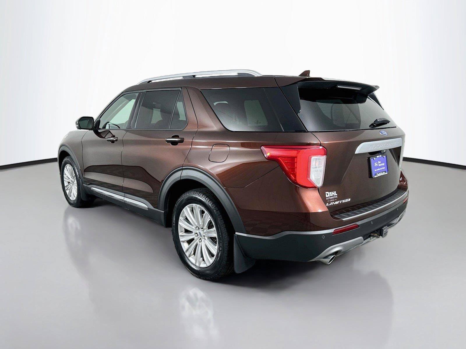 Certified 2020 Ford Explorer Limited w/ Class III Trailer Tow Package AWD/4WD image 10