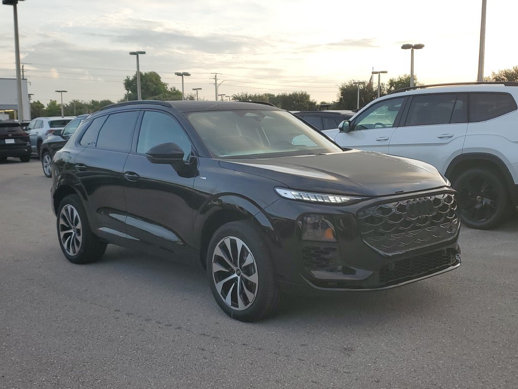 New 2026 Audi Q3 quattro 2.0T AWD/4WD image 2