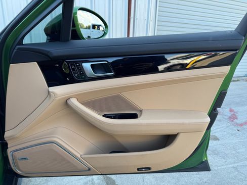 Used 2021 Porsche Panamera 4 image 50