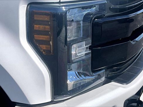 Certified 2019 Ford F250 Lariat image 30