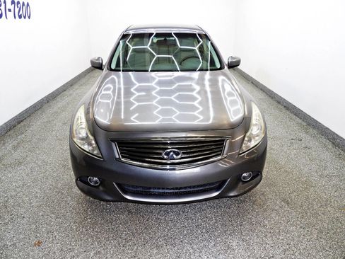 Used 2010 INFINITI G37 x Sedan AWD/4WD image 2
