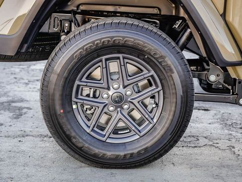 New 2026 Jeep Gladiator Sport image 12