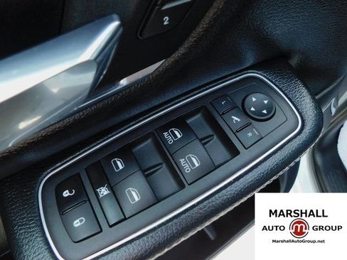 Used 2024 RAM 1500 Laramie image 8