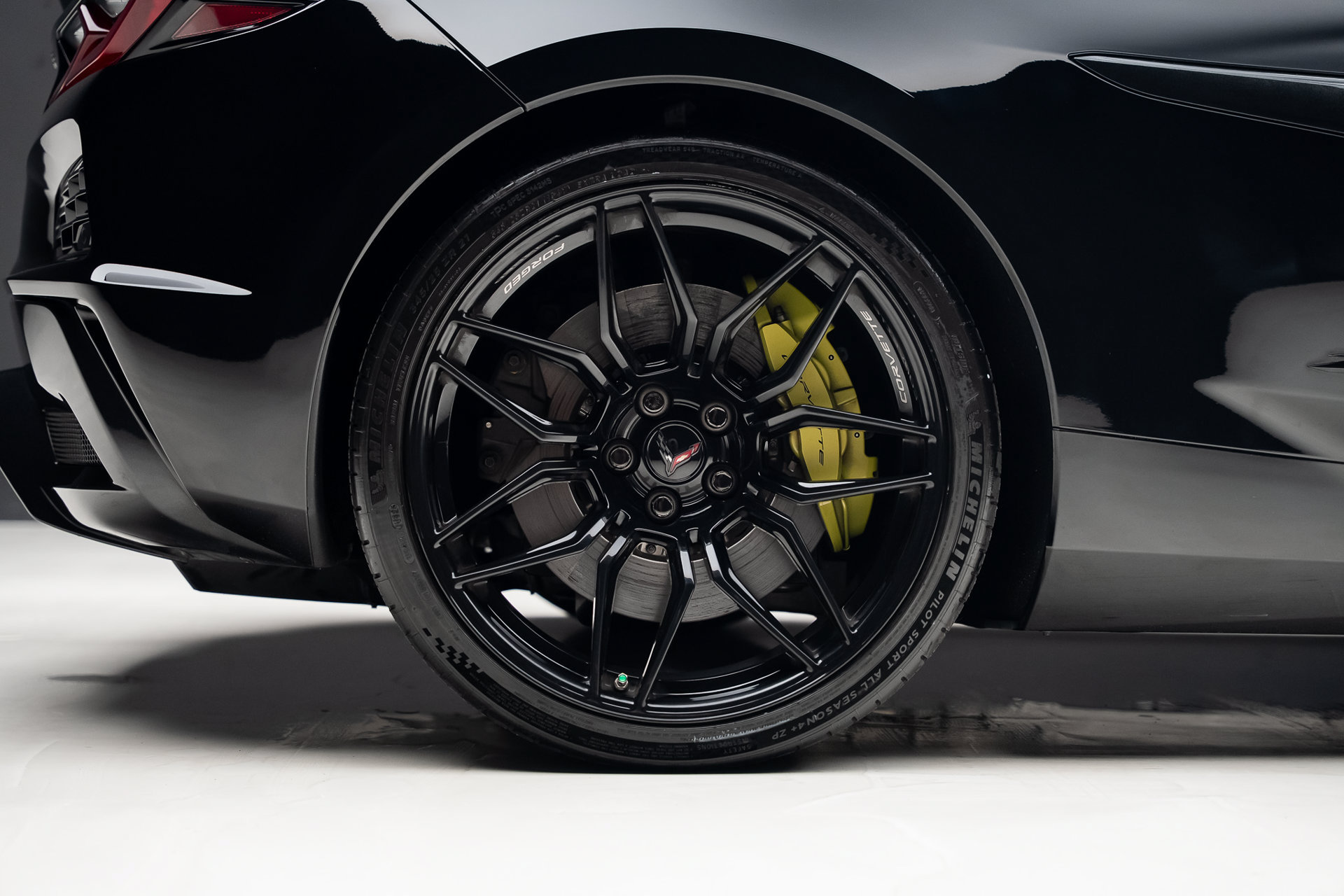 Used 2023 Chevrolet Corvette Z06 w/ Stealth Interior Trim Package RWD image 39