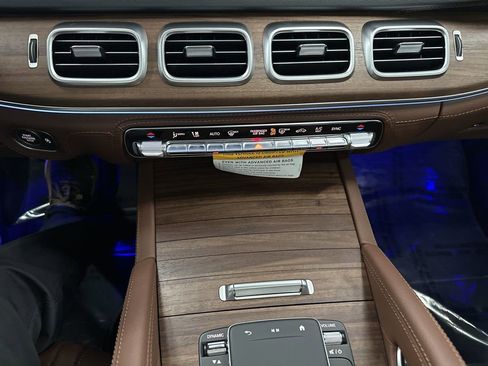 New 2026 Mercedes-Benz GLE 450 4MATIC Coupe image 18