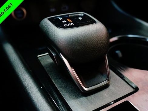 Used 2022 Nissan Rogue SV image 19