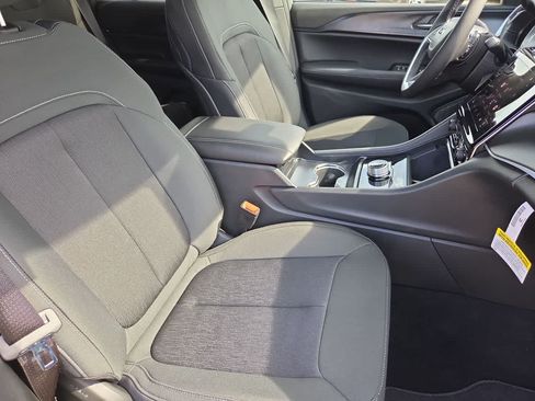 New 2026 Jeep Grand Cherokee Laredo X RWD image 22