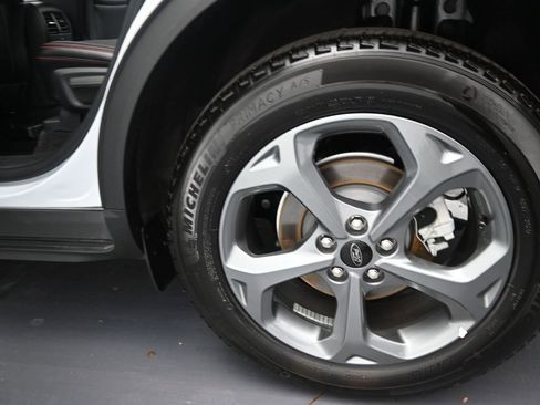 Used 2025 Ford Escape ST-Line image 45