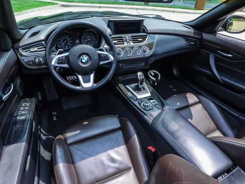 Used 2012 BMW Z4 sDrive35i image 23