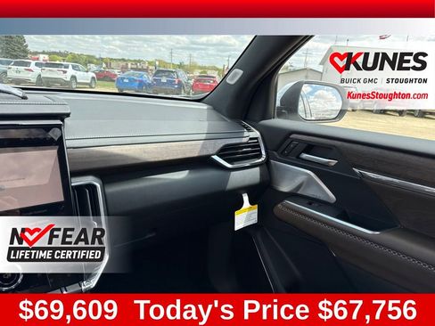 New 2026 GMC Acadia Denali Ultimate w/ LPO, Floor Liner Package AWD/4WD image 54