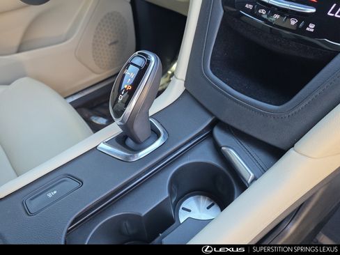 Used 2018 Cadillac XT5 Luxury w/ Driver Awareness Package image 34