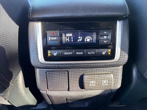 Used 2021 Subaru Ascent Limited w/ Technology Package image 39