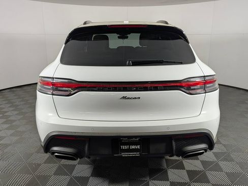 New 2026 Porsche Macan image 5