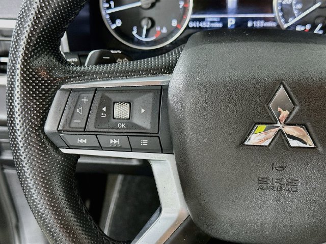 Used 2024 Mitsubishi Outlander SE AWD/4WD image 21