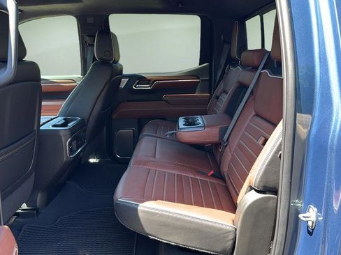 Used 2024 GMC Sierra 1500 Denali Ultimate AWD/4WD image 17