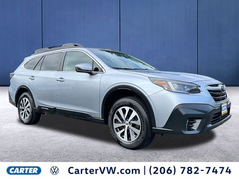 Used 2022 Subaru Outback Premium image 1