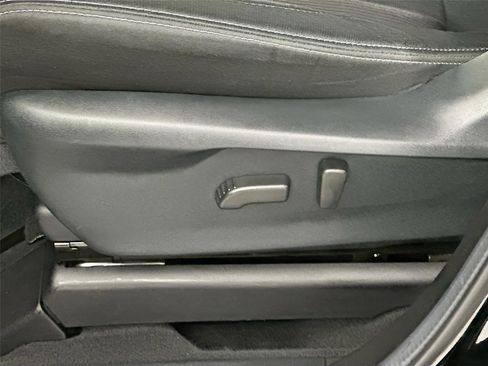 Used 2024 Subaru Ascent Premium w/ Convenience Package image 21