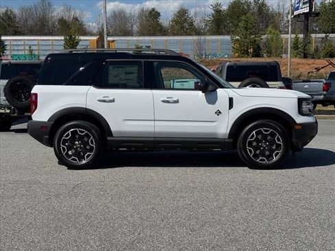 New 2025 Ford Bronco Sport Outer Banks w/ Outer Banks Tech Package+ image 2