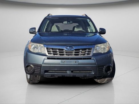 Used 2011 Subaru Forester 2.5X Premium w/ All-Weather Pkg image 3