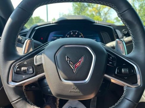 Used 2021 Chevrolet Corvette Stingray Coupe w/ 1LT RWD image 10